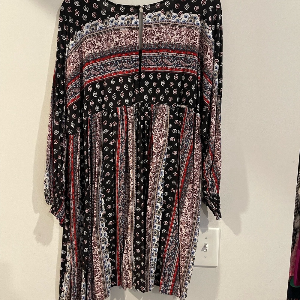 Bohemian Black and Red Paisley Tunic - Picture 2 of 3